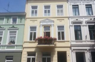Wohnung mieten in Rosental 21, 53111 Bonn, Individuelle durch Hausflur geteilte Altbauwohnung