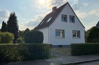 Haus mieten in Gerader Weg 24, 44328 Scharnhorst, Erstbezug nach Sanierung: Einfamilienhaus in Dortmund Alt-Scharnhorst