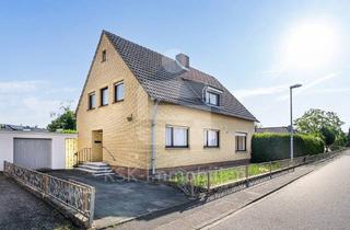 Einfamilienhaus kaufen in 50259 Pulheim, Freistehendes Einfamilienhaus in bester Lage auf Erbpacht.