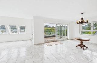 Wohnung kaufen in 65307 Bad Schwalbach, Attraktive 4-Zimmer-Eigentumswohnung mit Fernblick, Balkon und drei Pkw Stellplätzen