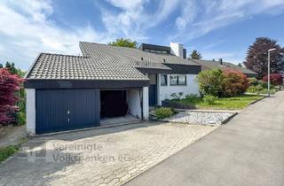 Einfamilienhaus kaufen in 72766 Reutlingen, Wohnen mit Perspektive: Einfamilienhaus mit Einliegerwohnung auf großem Grundstück sucht Familie!