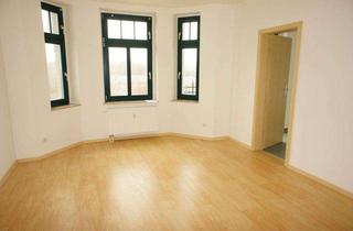Wohnung mieten in Straße Der Nationen. 111, 09111 Chemnitz, Frei ab 1.1.27 - zentrale Lage - große Küche im 3. OG