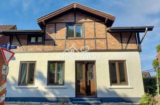 Einfamilienhaus kaufen in 22926 Ahrensburg, Wohnen mitten in Ahrensburg - EFH mit großzügigem Garten