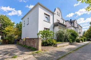 Villa kaufen in 45219 Essen, Bewahrte Grandezza: Eine Villa, die ihre Geschichte lebt.