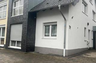 Doppelhaushälfte kaufen in 53721 Siegburg, Siegburg - Schöne Haus in ruhigen Ort 205qm
