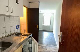 Wohnung kaufen in Martin- Empl- Ring 10, 81829 München, Kleine Wohnung Nähe Messe- Daglfing Rennbahn / Riem -LEER