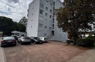 Wohnung kaufen in Kaiserstr. 249, 66386 St. Ingbert, Renovierungsbedürftige 3 Zimmer-Wohnung mit Balkon und 2 Garagen