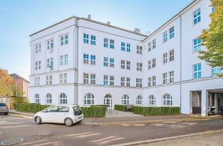 Wohnung kaufen in Caseler Straße, 13088 Weißensee, Genehmigte Kurzzeitvermietung: 3-Zimmer-Erdgeschosswohnung in historischem Ensemble