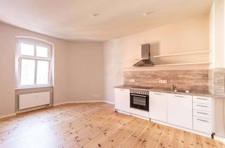 Wohnung kaufen in Winsstraße 59, 10405 Prenzlauer Berg, 2-Zimmer-Altbau-Klassiker mit Balkon in der Winsstraße