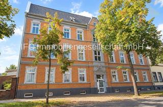 Wohnung kaufen in 06844 Innenstadt, Modernisierte 4-Zimmer-Wohnung mit viel Platz und Kamin in Dessau Nord