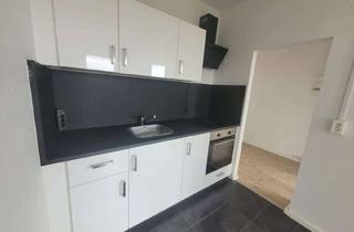 Wohnung mieten in Am Kleinen Teich, 06126 Westliche Neustadt, HALLElujah! Ihr Wohnglück steht bereit - 3 Zimmer mit modernem Bad und EBK