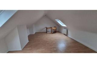 Wohnung mieten in Ulrichstraße 152, 50226 Frechen, 4-Zimmer Wohnung mit Süd-Balkon und Tiefgaragenstellplatz