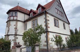 Wohnung mieten in Schloßweg, 36433 Leimbach, Wohnen im Schloß - 2 Raum-Wohnung mit EBK, teilmöbliert