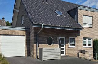 Wohnung mieten in 50171 Kerpen, Single-Schatzkästchen: Gehobene 2-Zimmer DG-Wohnung mit Balkon