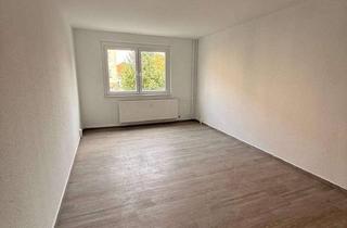 Wohnung mieten in Ueckerstraße, 17309 Pasewalk, Helle 4-Zimmer-Wwohnung mit Badewanne in Pasewalk