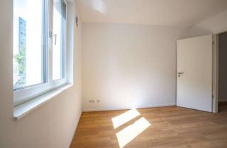 Sozialwohnungen mieten in Konrad-Wolf-Straße 44, 13055 Alt-Hohenschönhausen, WBS 140* Stilvolle 2-Zimmer-Wohnung mit Balkon