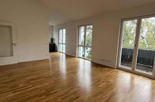 Wohnung mieten in Ortlerweg 24, 12207 Lichterfelde, Charmante 4-Zimmerwohnung im Dachgeschoss mit Balkon und Einbauküche in den Ortler Gärten