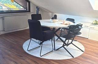 Wohnung mieten in Eisenbergweg 70, 97980 Bad Mergentheim, Dachgeschosswohnung mit Loggia – neu renoviert + PV Strom kostenlos