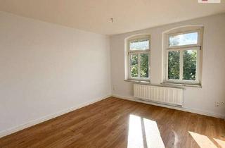 Wohnung mieten in Parkstr. 15, 09456 Annaberg-Buchholz, Wohnen mit Wohlfühlcharakter: Moderne 4-Raum-Wohnung mit Einbauküche in beliebter Lage von Annaberg!