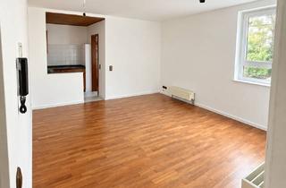 Wohnung mieten in Am Tannenstumpf 136, 63303 Dreieich, Frisch renovierte 1,5-Zimmer-Wohnung mit Stellplatz in Dreieich-Offenthal