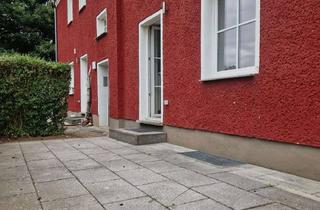 Wohnung mieten in Neubaustraße, 17194 Moltzow, Moltzow: 3-Zimmer Wohnung mit Kaminofen und Terrasse