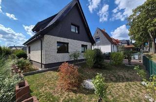 Haus kaufen in 21217 Seevetal, Gepflegtes 1-2 Familienhaus mit Garageauf sonnigem Grundstück in Fleestedt