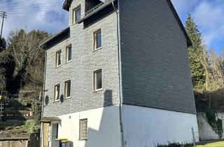 Mehrfamilienhaus kaufen in 57518 Betzdorf, Viel Platz in Betzdorf: Mehrfamilienhaus mit Potenzial