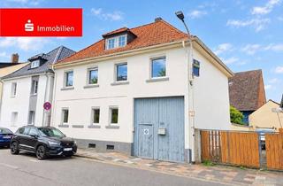 Einfamilienhaus kaufen in 63110 Rodgau, Anwesen mit vielen Möglichkeiten! Großes Einfamilienhaus mit beeindruckender Scheune!