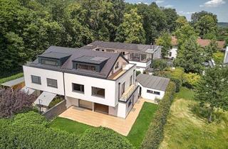 Haus kaufen in 82319 Starnberg, Moderne Haushälfte von 2016 mit Dachterrasse und Alpenblick in begehrter Villenlage