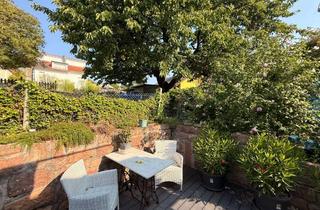 Haus kaufen in 77656 Offenburg, *** Alles, außer gewöhnlich - besondere Architektur, viel Raum, geschützte Terrasse ***