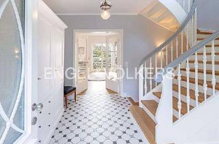 Haus kaufen in 61350 Bad Homburg, Exklusives Landhausjuwel mit Gartenin Bestlage von Bad Homburg