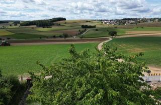 Haus kaufen in 93186 Pettendorf, Der Ausblick zählt - DHH aus dem Dornröschenschlaf erwecken.. und zur Ruheoase gestalten