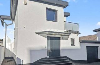 Einfamilienhaus kaufen in 47441 Moers, Moers: Modernes Einfamilienhaus – grundsaniert und 2019 neu aufgebaut mit Garage und Garten