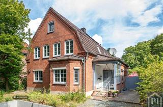 Haus kaufen in 24148 Wellingdorf, Charaktervolles Wohnhaus mit Gartenidylle, Pool und Nähe zum Wasser