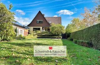 Einfamilienhaus kaufen in 61381 Friedrichsdorf, Großzügiges Einfamilienhaus mit ELW in idyllischer Ortsrandlage von Friedrichsdorf-Köppern