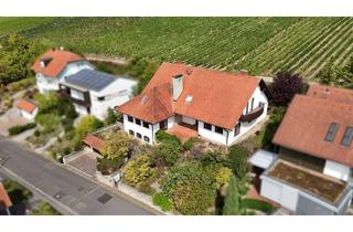 Einfamilienhaus kaufen in 97246 Eibelstadt, Außergewöhnliches Wohnen über dem Maintal – großzügiges Einfamilienhaus in sonniger Bestlage