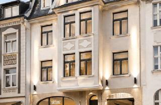Haus kaufen in 40545 Oberkassel, Mächtiges Stadthaus mit Durchfahrt.