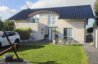 Villa kaufen in 25813 Husum, Stadtvilla in Husum mit Doppelgarage/Sauna und Pool