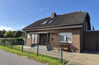 Haus mieten in 47445 Moers, Großzügiges Einfamilienhaus in ländlichem Außenbereich von Moers-Repelen