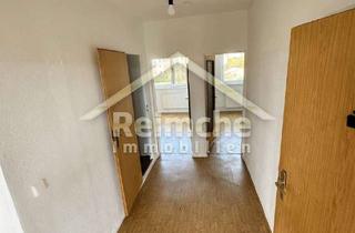 Anlageobjekt in Straße Der Jugend 67, 39218 Schönebeck, Vermietete 4-Zimmer-Kapitalanlage | ca. 15,5 % Rendite | Balkon | 34.900 € | Schönebeck