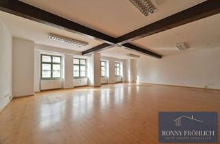 Büro zu mieten in Hauptmarkt 17, 08056 Innenstadt, Helles großzügiges Büro am Rathaus - Raum für Ideen direkt am Hauptmarkt!