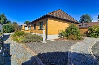Haus kaufen in 31303 Burgdorf, Bungalow im Raum Burgdorf: Grün gelegen mit Kita, Schule und S-Bahn vor Ort!