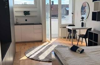 Wohnung kaufen in 81476 München, 4,5 % Rendite - Kernsaniert, möbliert, vermietet - 1-Zi. Whg mit Balkon direkt an der U-Bahn