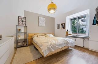 Wohnung kaufen in 80634 München, 2 Zimmer in Schwabing-West – Altbau-Charme, Parks und U-Bahn nah
