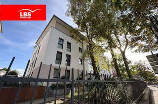 Penthouse kaufen in 63450 Hanau, Maximale Exklusivität : Neuwertige, barrierearme 3-Zi-Penthouse-Whg. nahe Schloss - BEZUGSFREI !