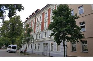 Wohnung kaufen in Falkenhagener Straße 36, 13585 Spandau, ETW mit Potenzial 110 m², 4 Zimmer, Spandau, Modernisiert 2019