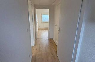 Wohnung mieten in Elberfelder Straße 166, 42477 Radevormwald, Erstbezug nach Renovierung: Dachgeschosswohnung mit Gartenanteil in Radevormwald Herbeck