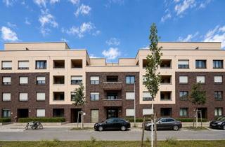 Wohnung mieten in Adolf-Wermuth-Allee 18, 10318 Karlshorst, Charmante 3-Zimmerwohnung mit Einbauküche und 2 Loggien