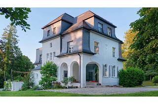 Villa kaufen in 82067 Ebenhausen, Historische Villa mit 17.000 m² Privatpark im Münchner Süden