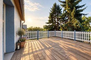 Doppelhaushälfte kaufen in 15366 Neuenhagen, Doppelhaushälfte mit ca. 24 m² Dachterrasse und gepflegtem Garten